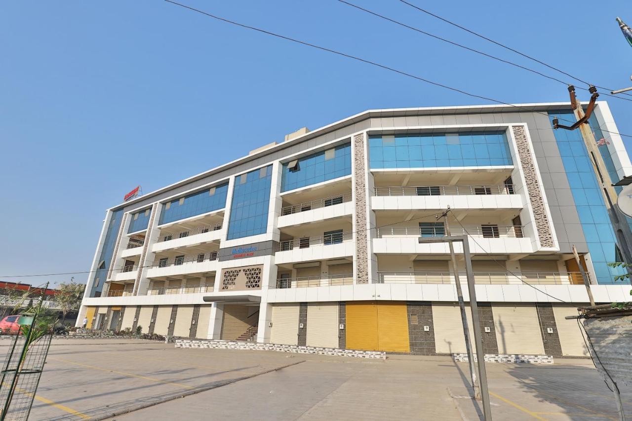 Oyo 10962 Hotel Om Balaji Naroda Εξωτερικό φωτογραφία